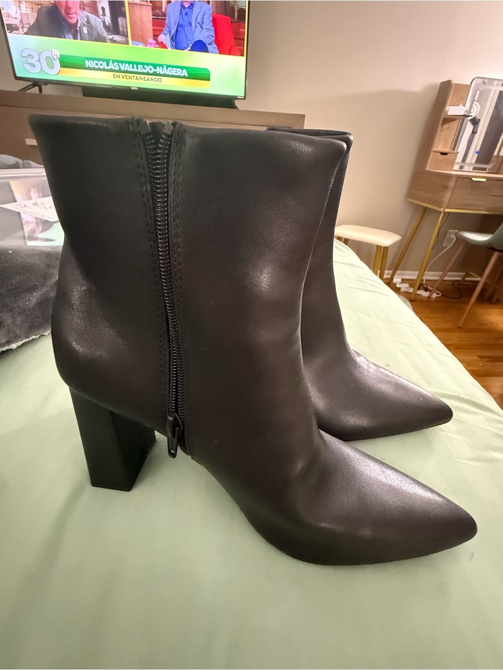Wild Pair Black Pointed Toe Block Heel Ankle Booties